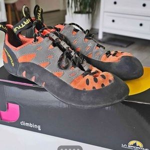 La Sportiva Tarantula climbing shoes